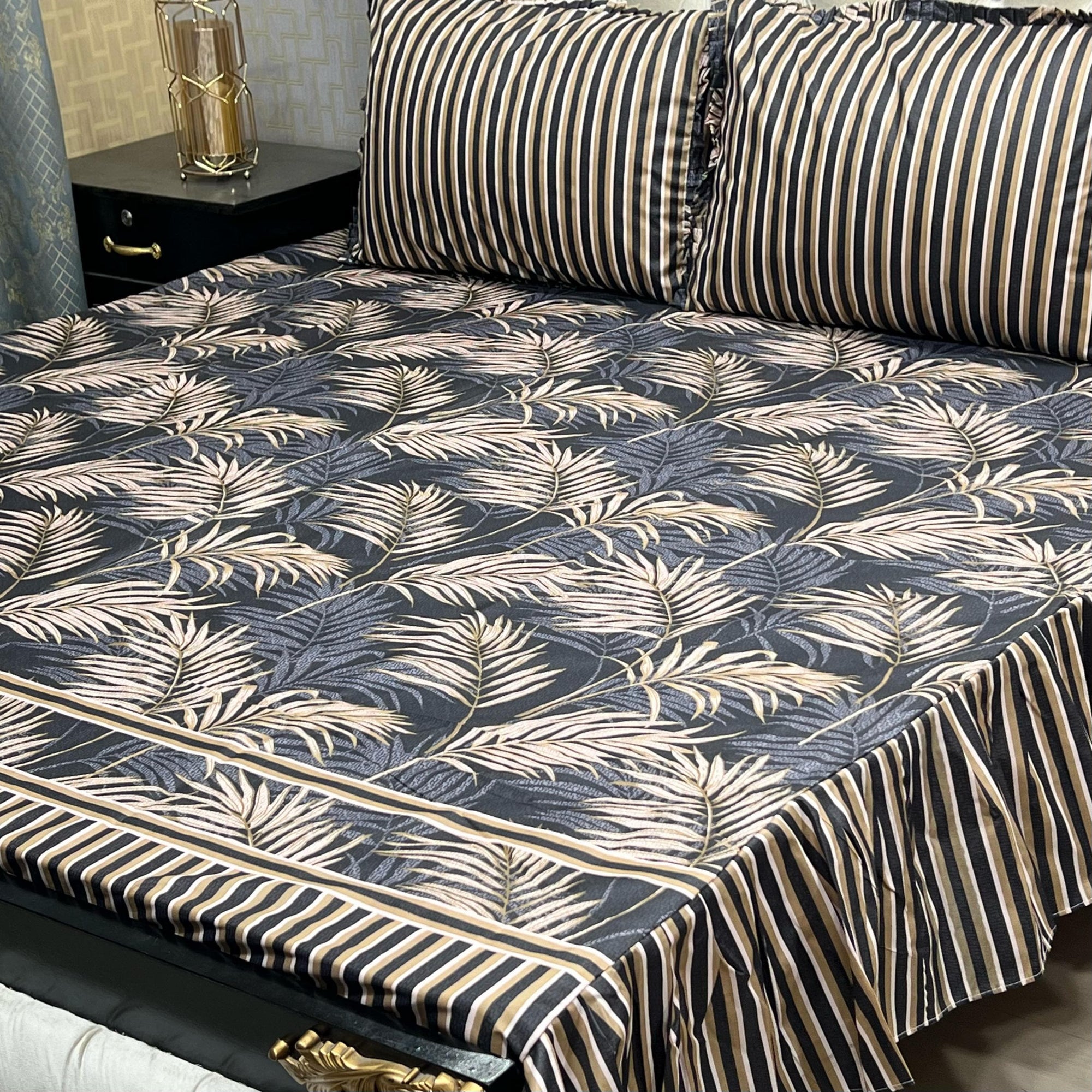 Frill King Cotton Bed Sheet Set 3 Pcs 1 King size bedsheet Size:- 93"*95" inches 2 pillow cases 2 sided frill Size:- 19"*29" inches