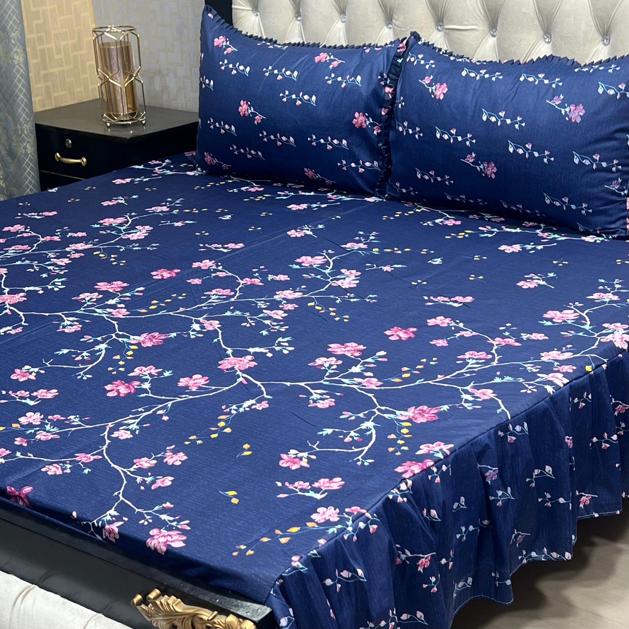 Cotton | sylonica | King Size | Bedsheet | 2 side Frill Bedsheet | Cotton Bedsheet - 3 Pcs 1 King size bedsheet Size:- 93"*95" inches 2 pillow cases 2 sided frill Size:- 19"*29" inches